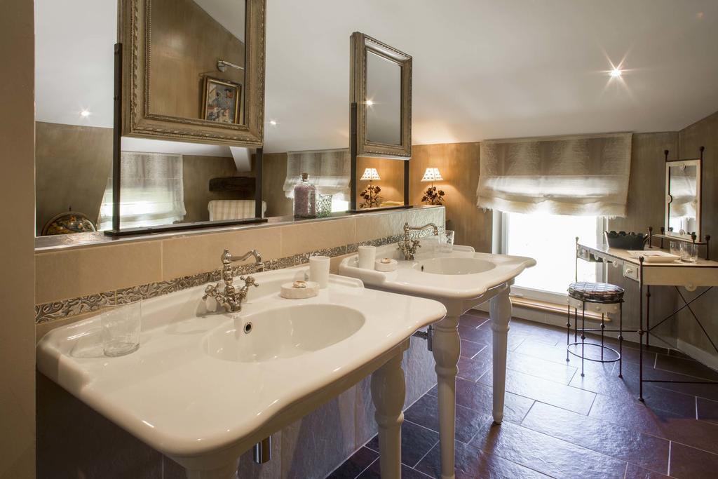 Chateau Talaud Bed & Breakfast Loriol-du-Comtat Ruang foto