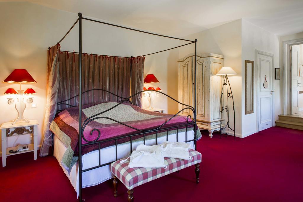 Chateau Talaud Bed & Breakfast Loriol-du-Comtat Ruang foto